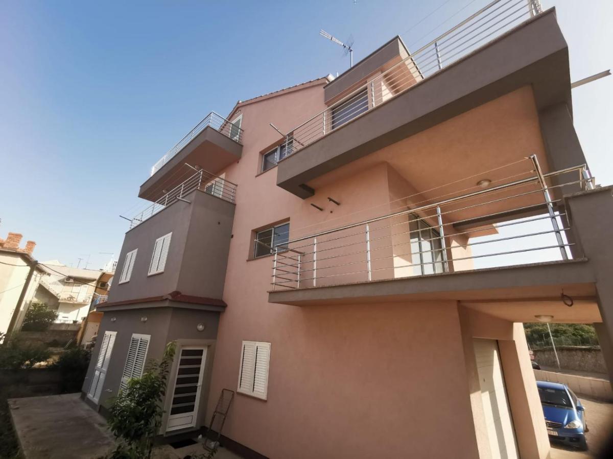 Apartments Grubisic - Sibenik - Parking Included Zewnętrze zdjęcie