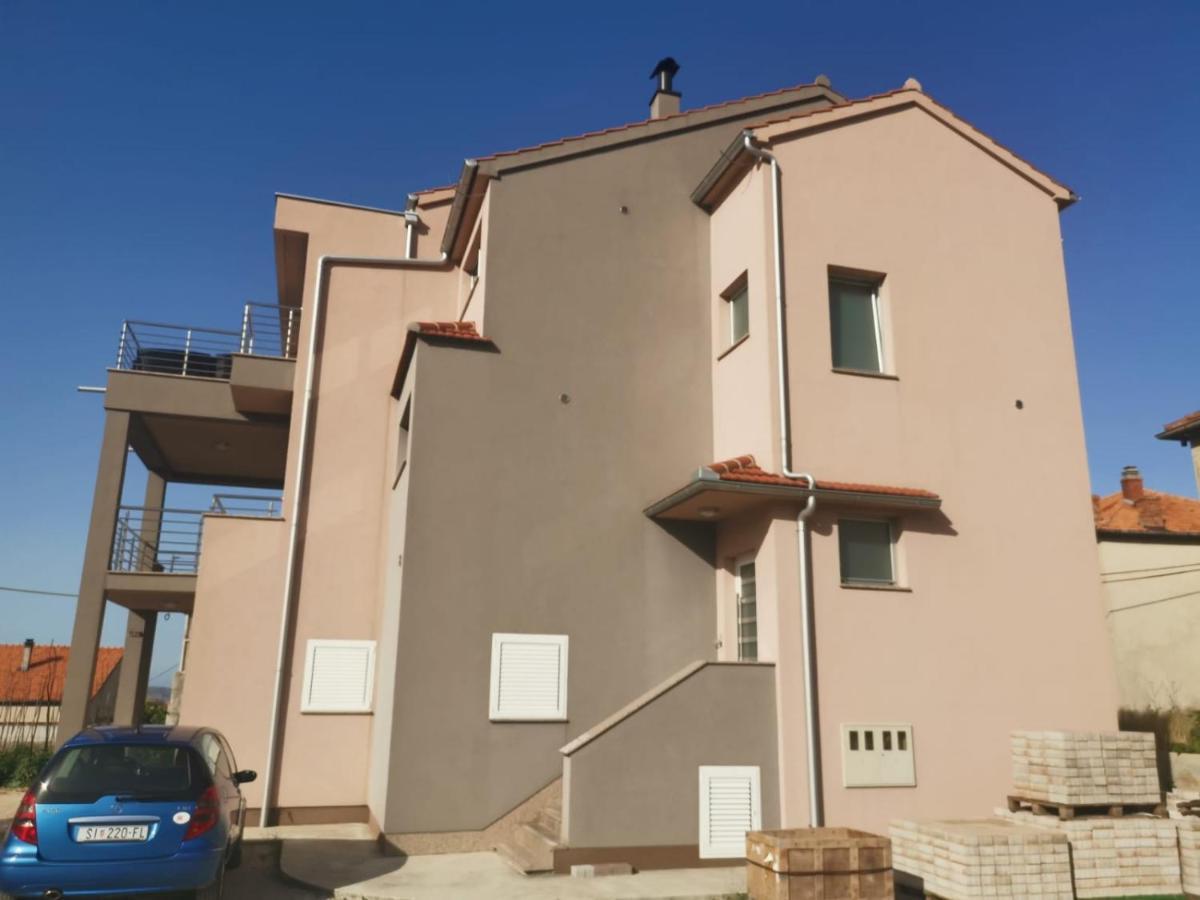 Apartments Grubisic - Sibenik - Parking Included Zewnętrze zdjęcie