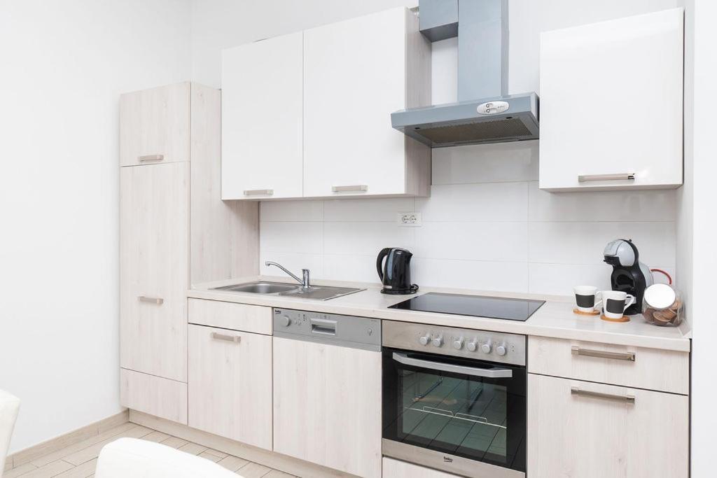 Apartments Grubisic - Sibenik - Parking Included Zewnętrze zdjęcie