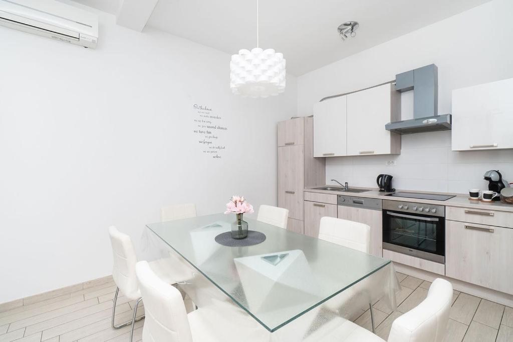 Apartments Grubisic - Sibenik - Parking Included Pokój zdjęcie